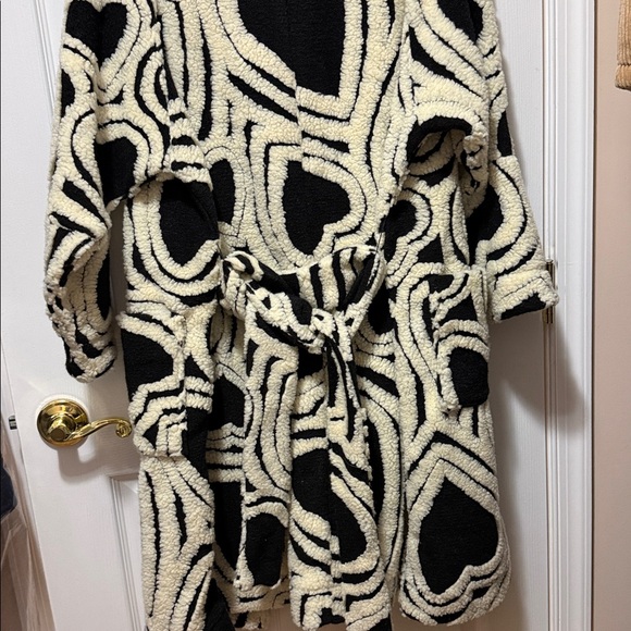 Farm rio Black and Cream heart Patterned Coat - Picture 4 of 4